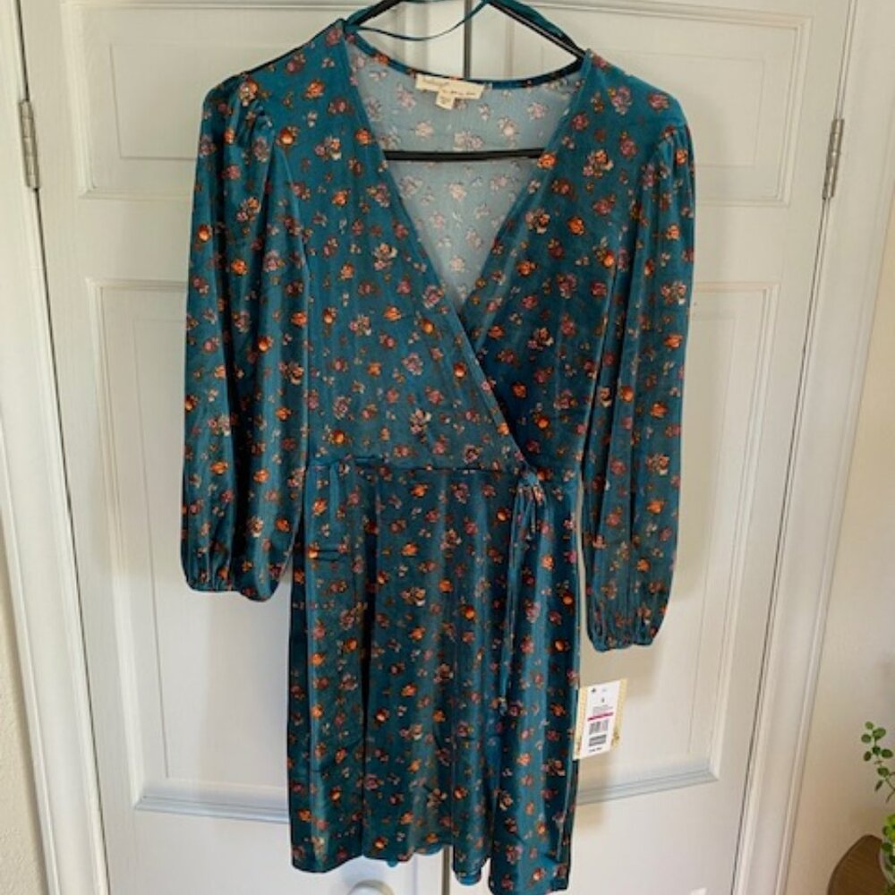 BeBop Velvet Dress